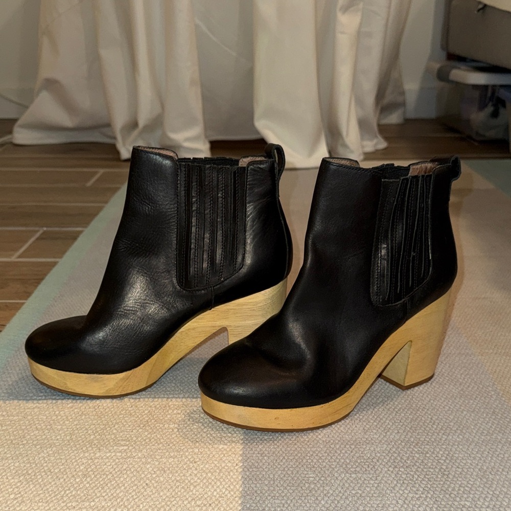 Madewell Black Leather Platform Ankle Boots with Wood-Tone Heel